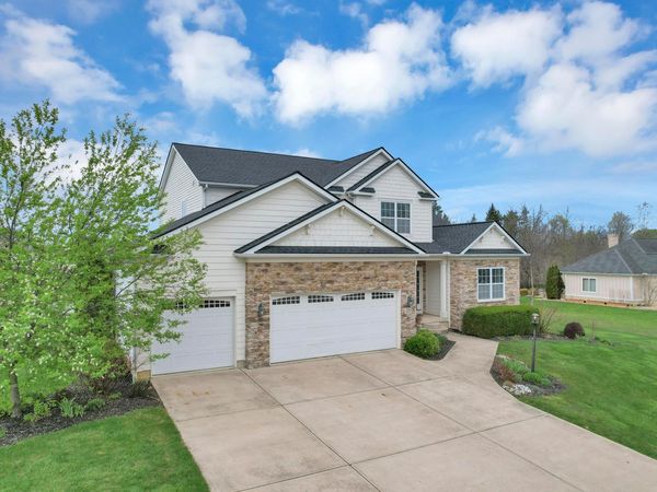 325 Long Trail, Ostrander, OH 43061