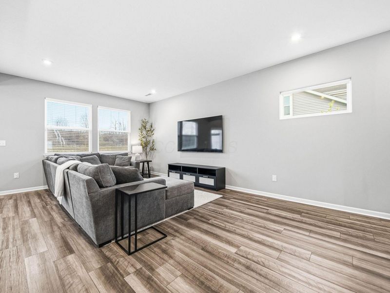 543 Rochdale Run, Delaware, OH 43015 Photo 2