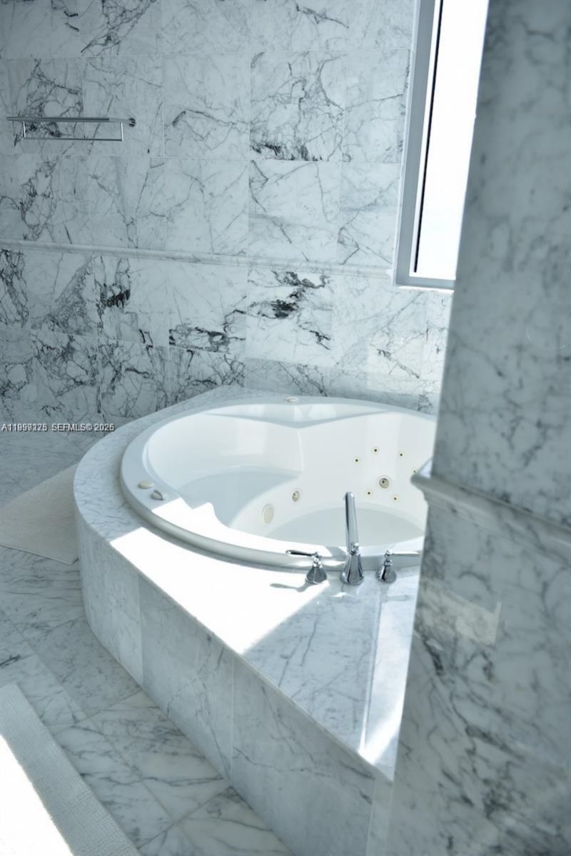 17475 Collins Ave, Unit 2802, Sunny Isles Beach, FL 33160 Photo