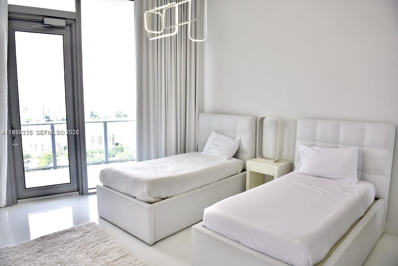 17475 Collins Ave, Unit 2802, Sunny Isles Beach, FL 33160 Photo