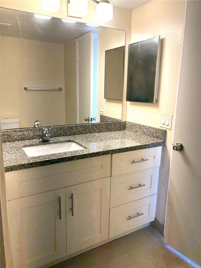 8901 Sunrise Lakes Blvd, Unit 204, Sunrise, FL 33322 Photo