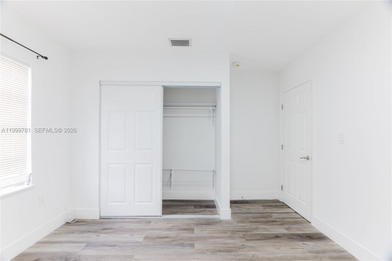 1447 NW 101st St, Miami, FL 33147 Photo