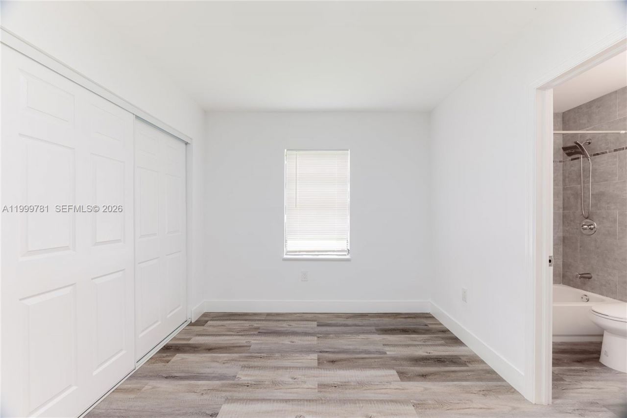 1447 NW 101st St, Miami, FL 33147 Photo