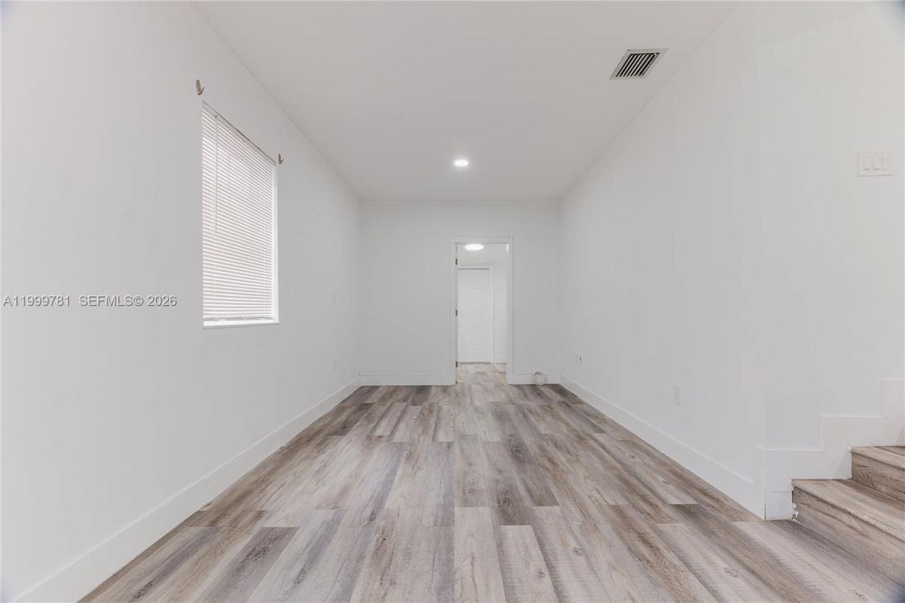 1447 NW 101st St, Miami, FL 33147 Photo