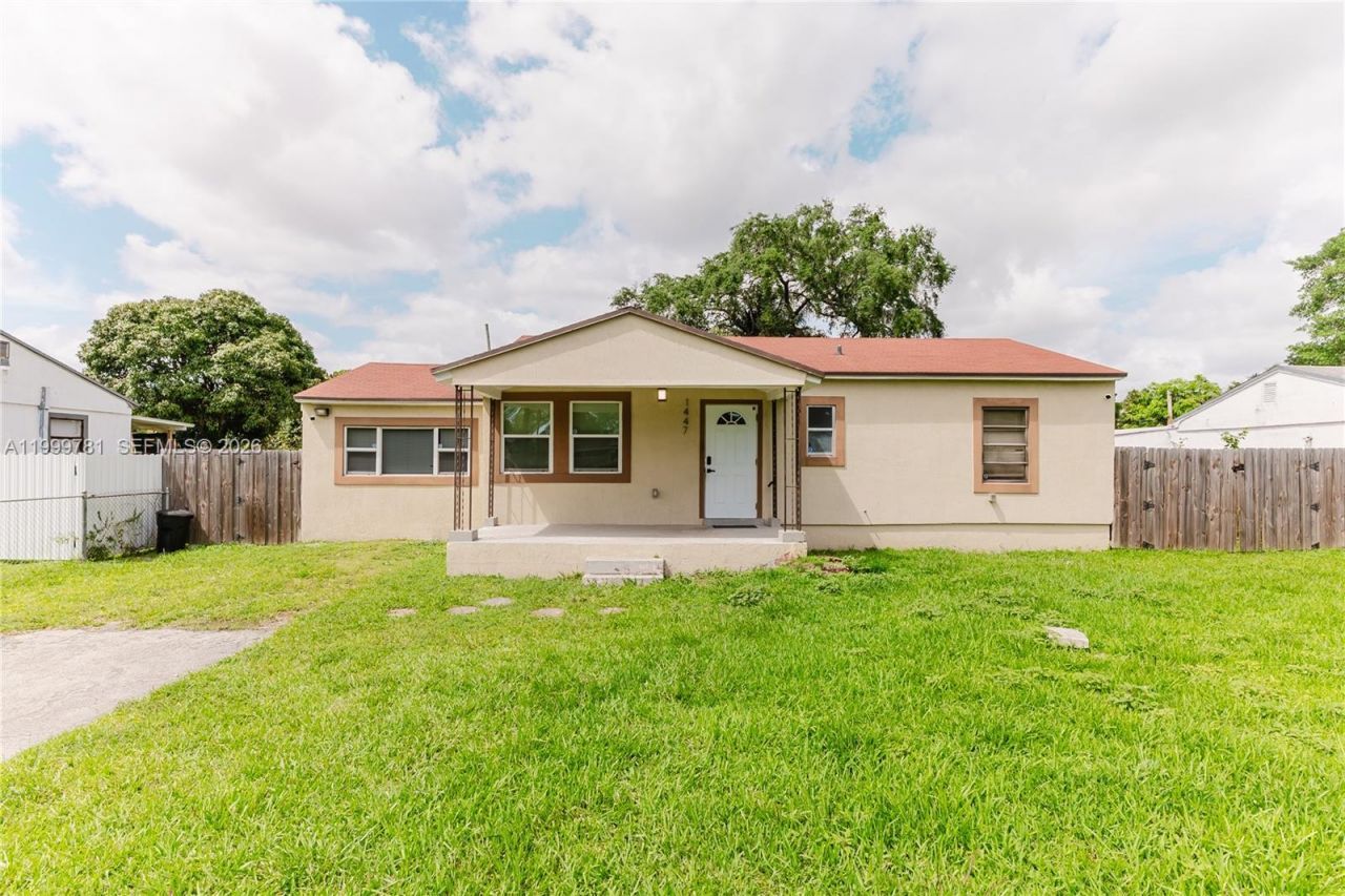 1447 NW 101st St, Miami, FL 33147 Photo
