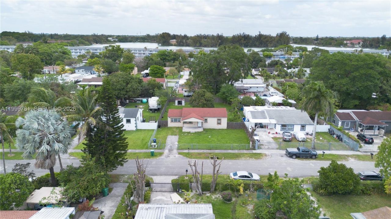 1447 NW 101st St, Miami, FL 33147 Photo
