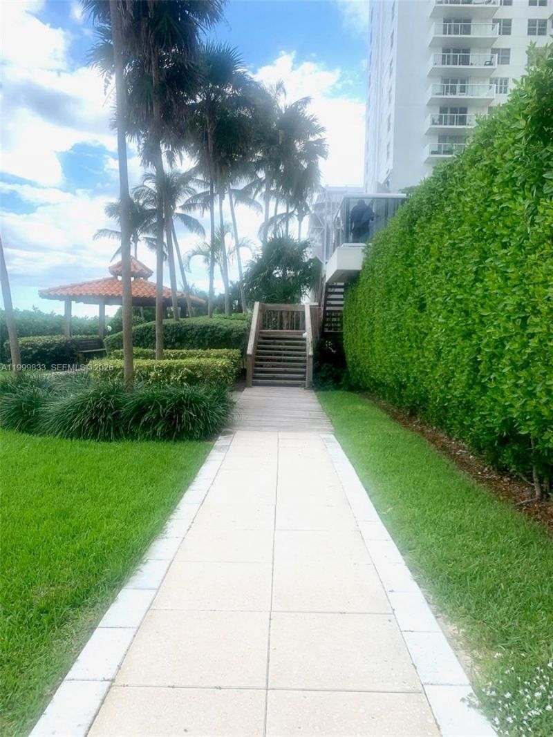 5757 Collins Ave, Unit 1003, Miami Beach, FL 33140 Photo