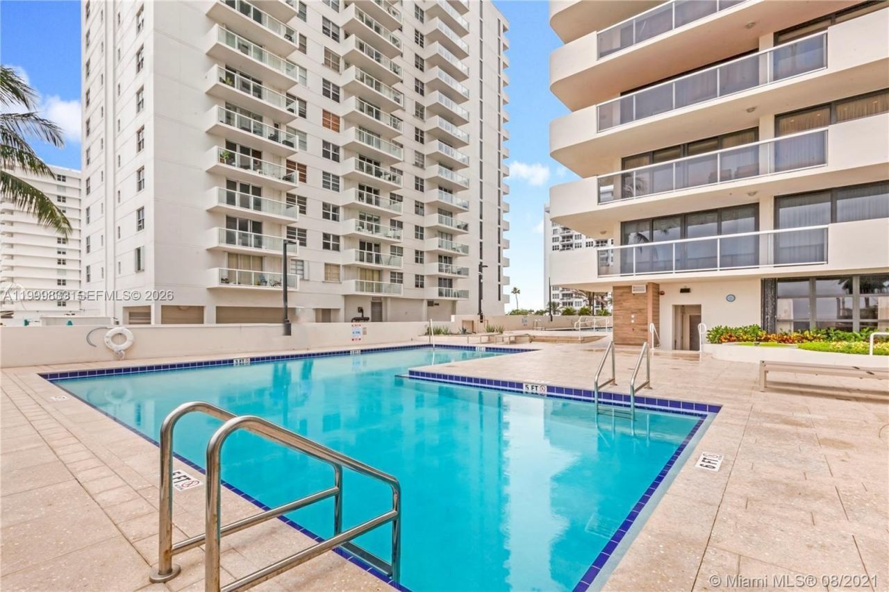 5757 Collins Ave, Unit 1003, Miami Beach, FL 33140 Photo