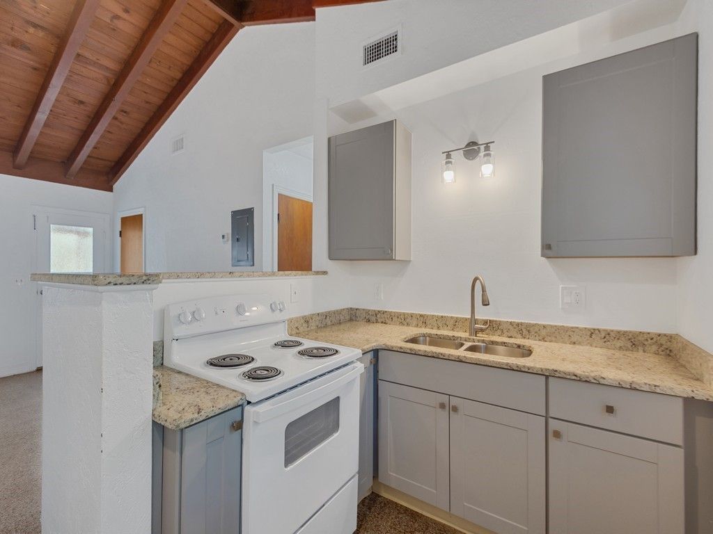 856 Dahlia Lane, Vero Beach, FL 32963 Photo