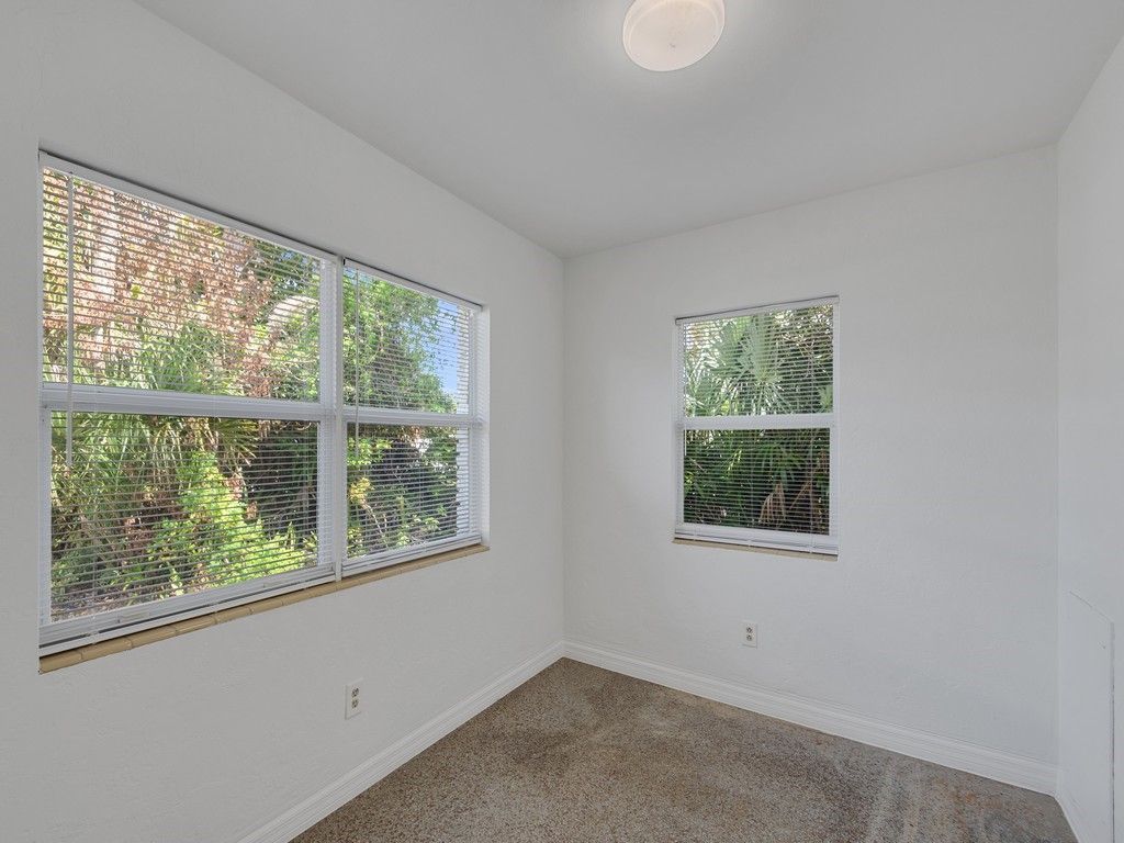 856 Dahlia Lane, Vero Beach, FL 32963 Photo