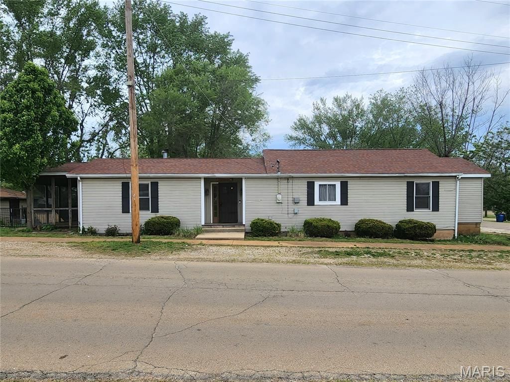 201 N Cantwell Lane, Desloge, MO 63601 Main Photo