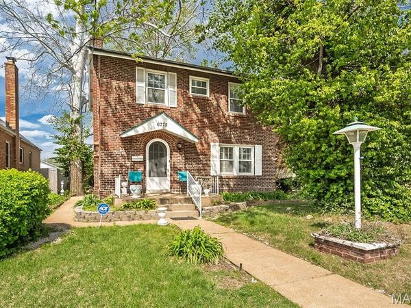 6775 Chamberlain Avenue, University City, MO 63130