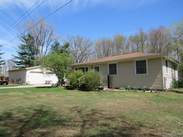 7813 Rookway Road, Bridgeport Twp, MI 48722