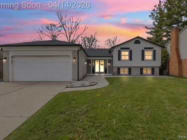 14549 Riverside Street, Livonia, MI 48154
