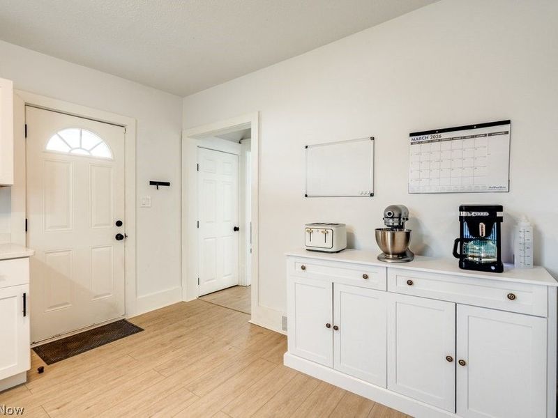 76 16th Street NW, Barberton, OH 44203 Photo 6