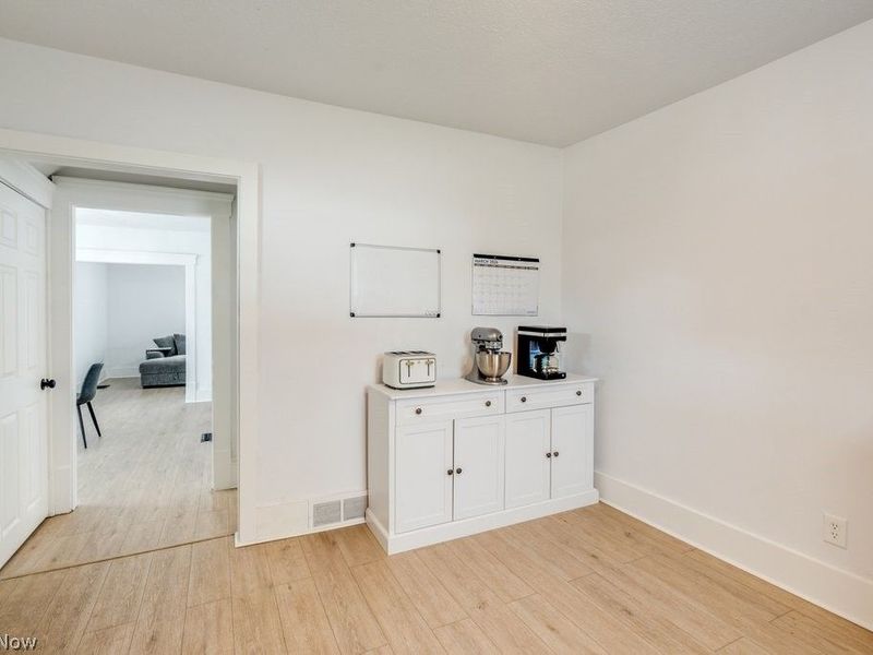 76 16th Street NW, Barberton, OH 44203 Photo 7