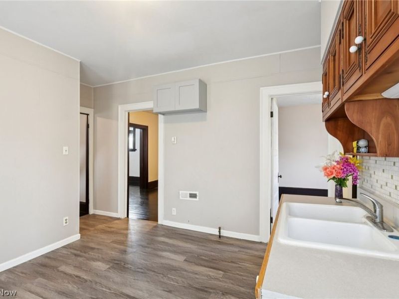 3612 Daisy Avenue, Cleveland, OH 44109 Photo 11