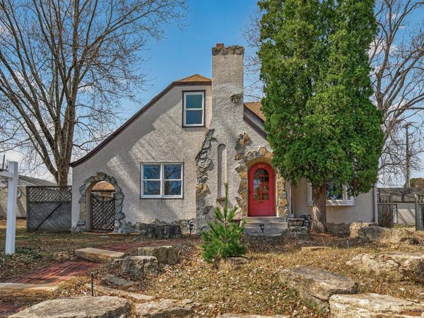 2824 Stinson Boulevard, Minneapolis, MN 55418