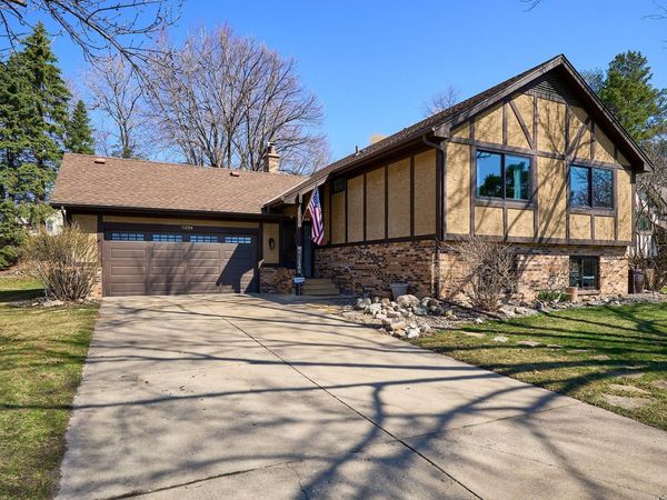 11230 48th Avenue N, Plymouth, MN 55442