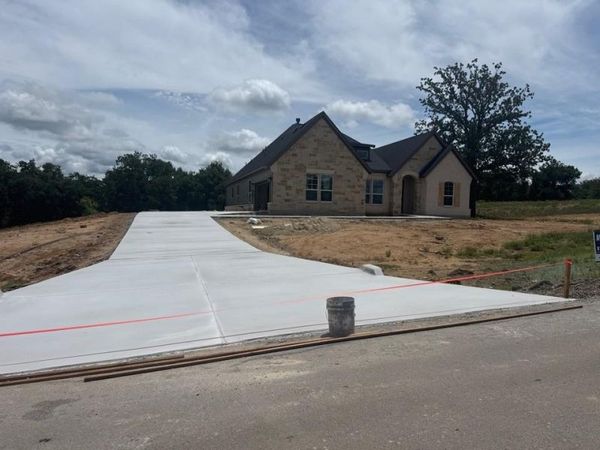 128 Oak Grove Way, Springtown, TX 76082