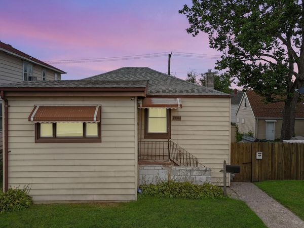 2804 Schrage Avenue , Whiting, IN 46394