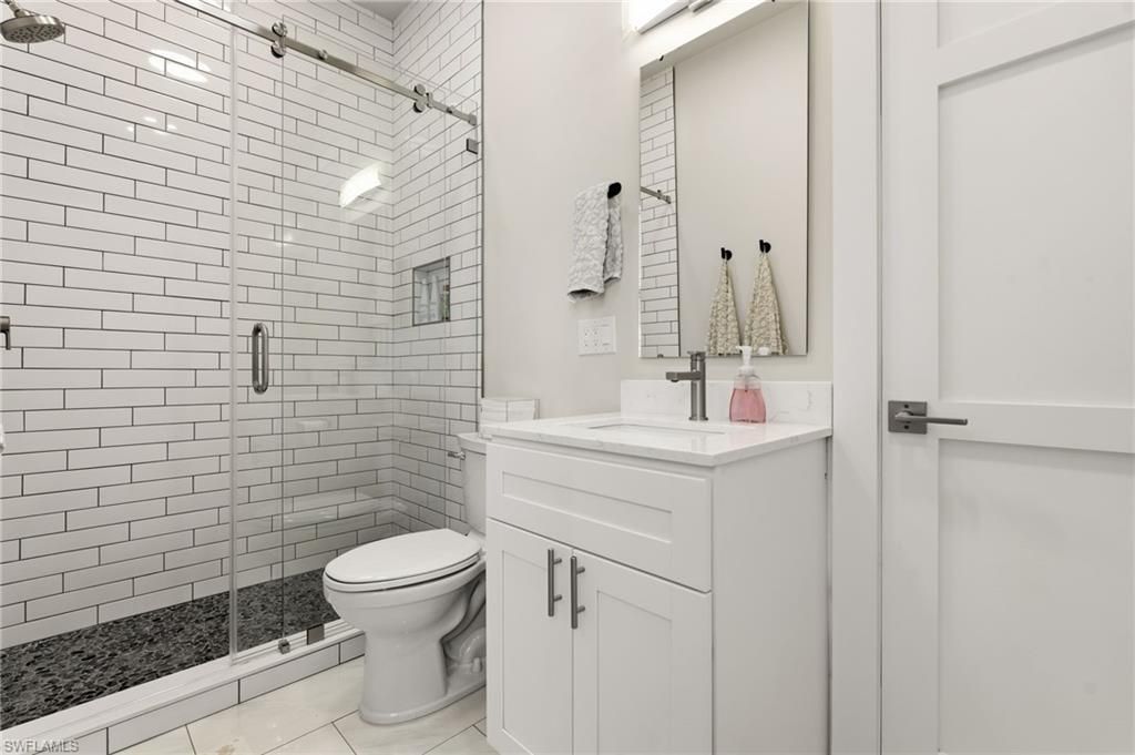 19005 Ridgepoint Dr, Estero, FL 33928 Photo