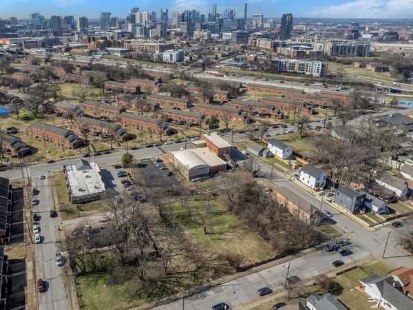 96 Claiborne St , Nashville, TN 37210