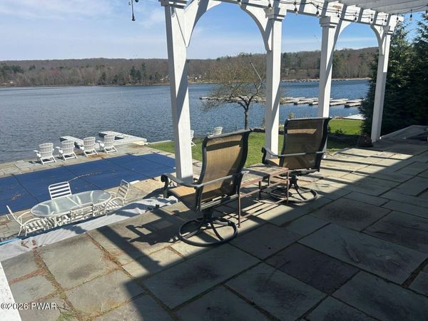 114 Shore Road, Tafton, PA 18464