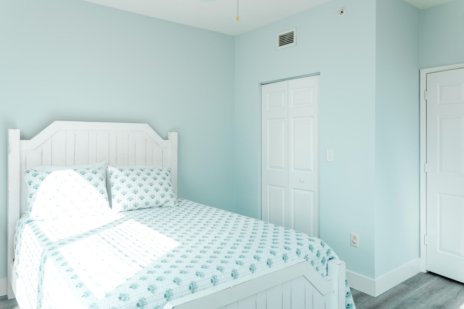 802 W Windward Way, Unit 311, Lantana, FL 33462 Photo
