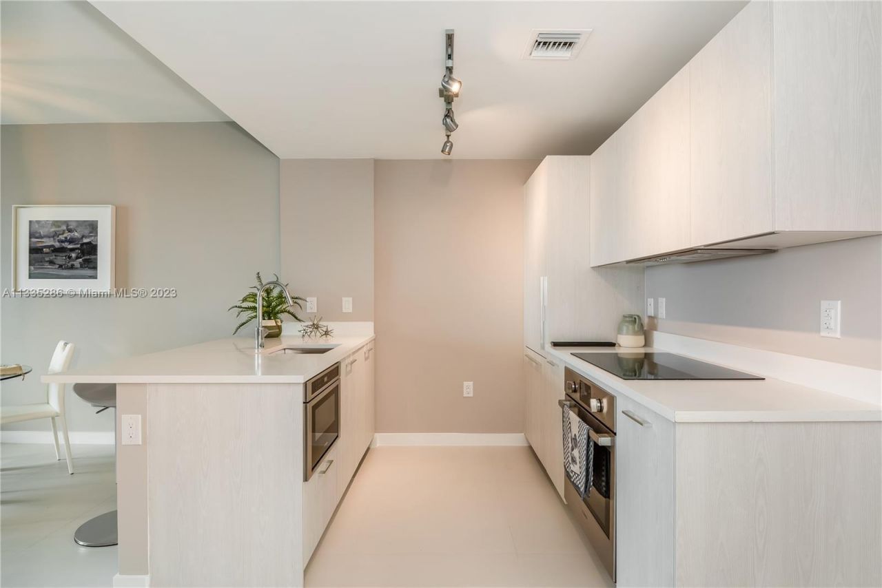 501 NE 31st Street, Unit 1604, Miami, FL 33137 Photo