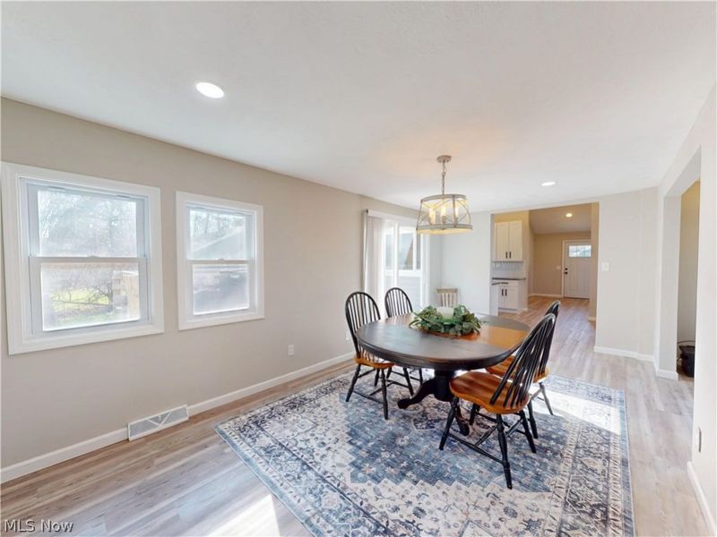 310 N Bissell Road, Aurora, OH 44202 Photo 13