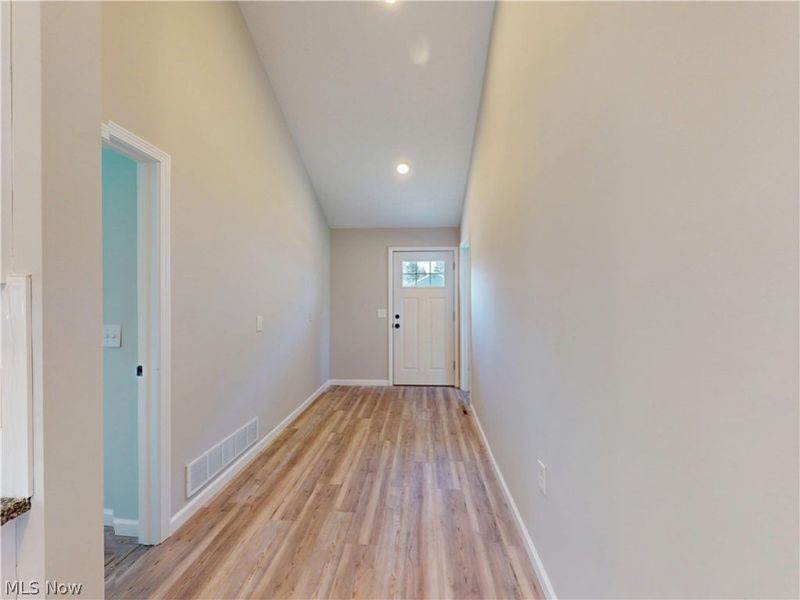 310 N Bissell Road, Aurora, OH 44202 Photo 16