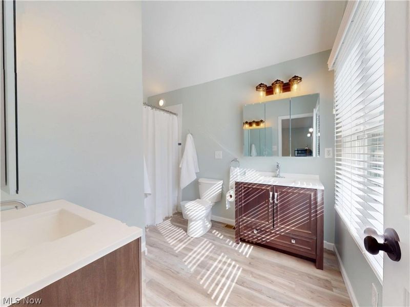 310 N Bissell Road, Aurora, OH 44202 Photo 20