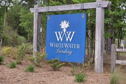 1005 Refuge Place photo 4