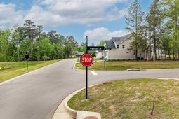 1005 Refuge Place photo 4