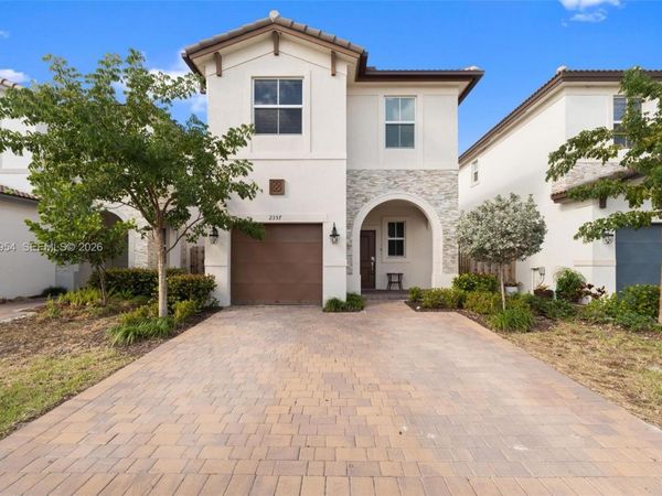 2357 NW 130th St , Miami, FL 33167