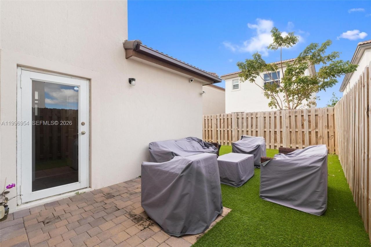 2357 NW 130th St, Miami, FL 33167 Photo