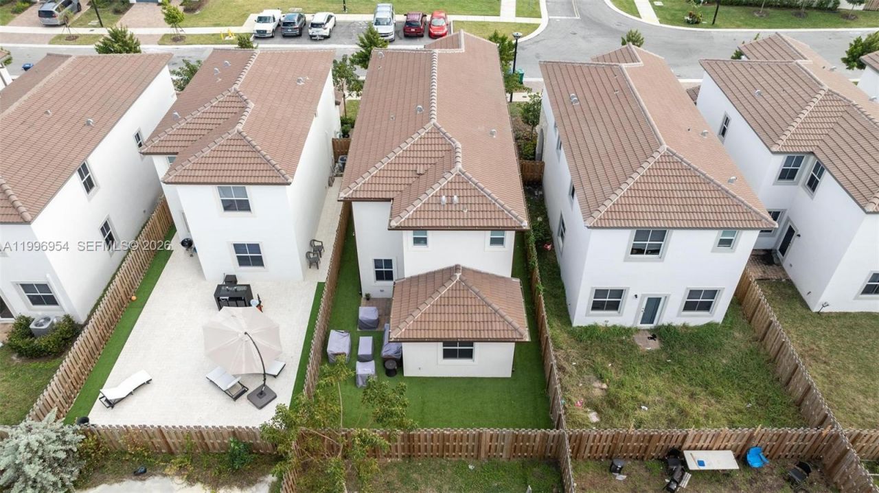 2357 NW 130th St, Miami, FL 33167 Photo