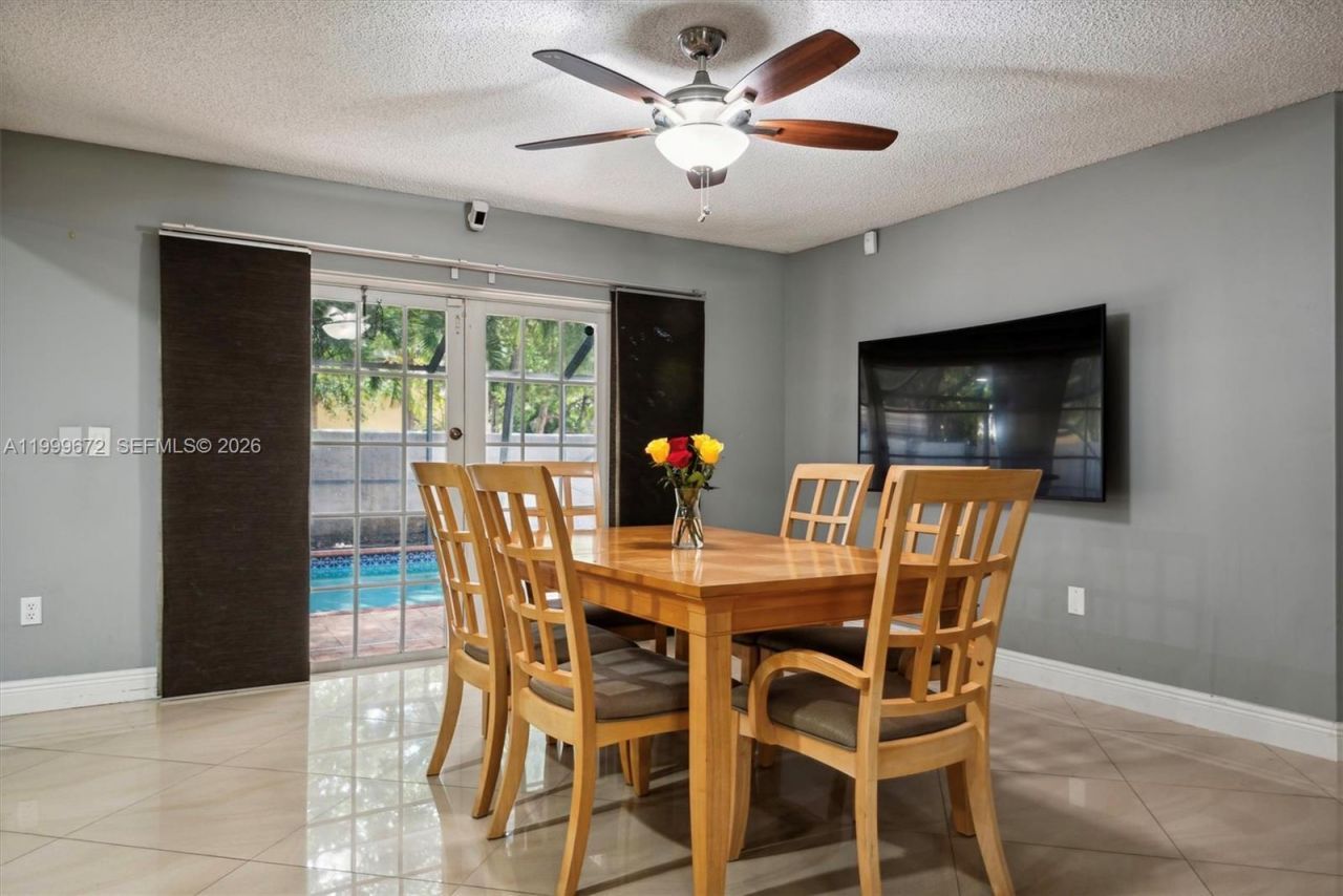 1350 NW 129th Ave, Sunrise, FL 33323 Photo