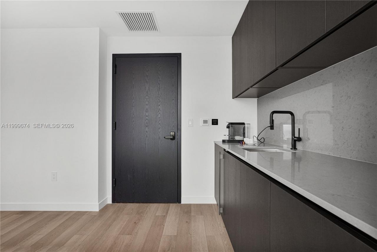 20 NE 11th St, Unit 3110, Miami, FL 33132 Photo