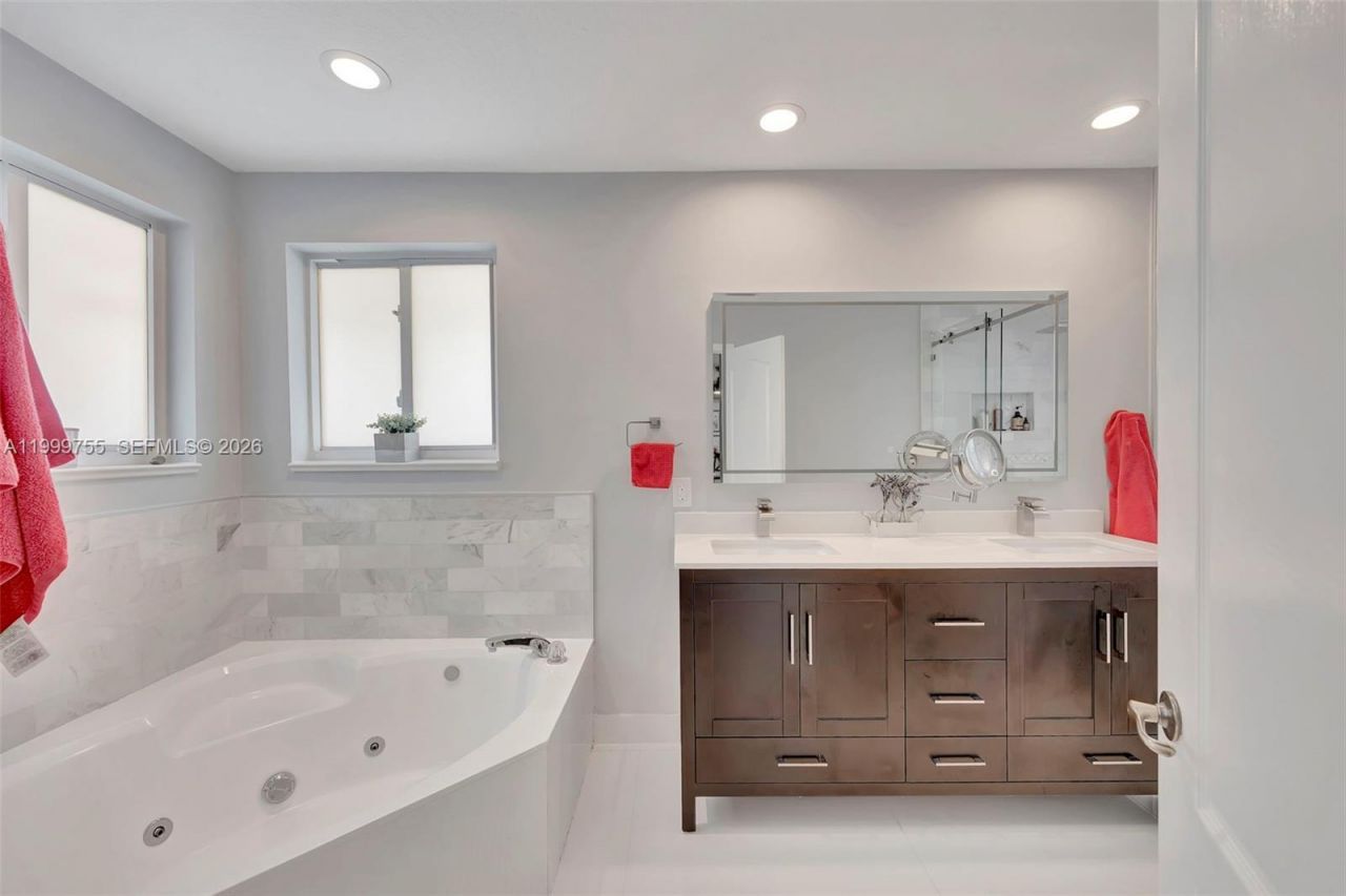 Please Call For Address, Miami, FL 33196 Photo