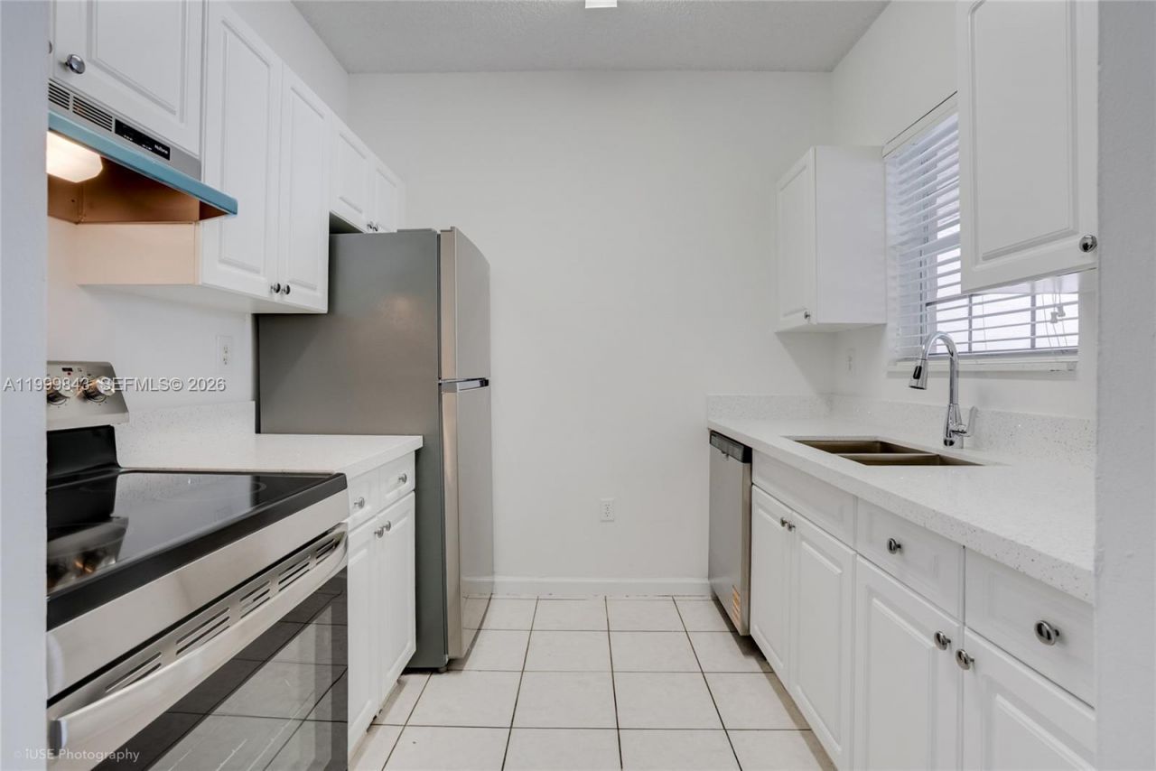 1851 NW 96th Ter, Unit 6K, Pembroke Pines, FL 33024 Photo