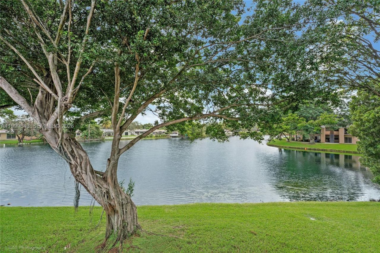 1851 NW 96th Ter, Unit 6K, Pembroke Pines, FL 33024 Photo