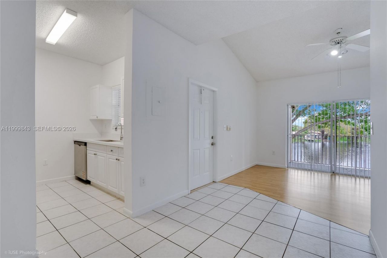 1851 NW 96th Ter, Unit 6K, Pembroke Pines, FL 33024 Photo