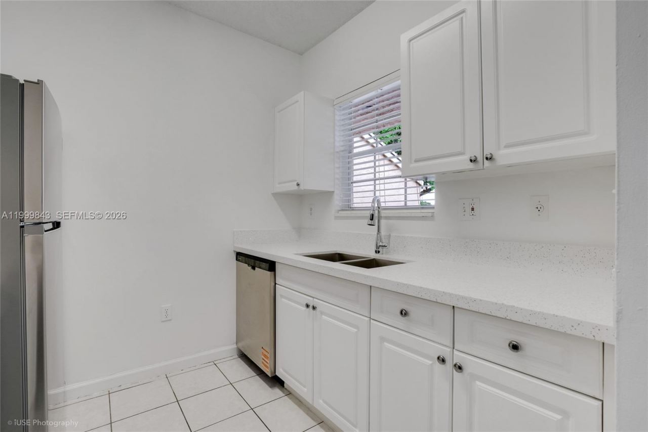 1851 NW 96th Ter, Unit 6K, Pembroke Pines, FL 33024 Photo