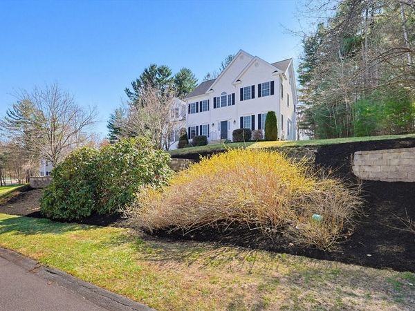 11 Broken Tree Road, Medway, MA 02053