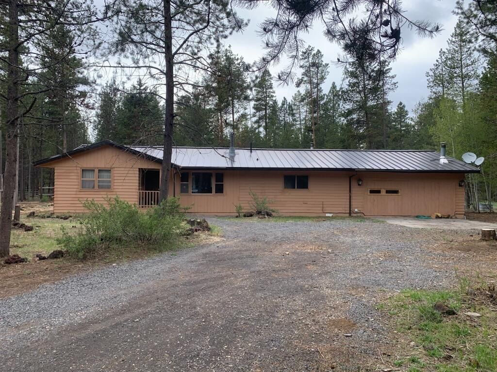 51367 Welch Road, La Pine, OR 97739 Main Photo