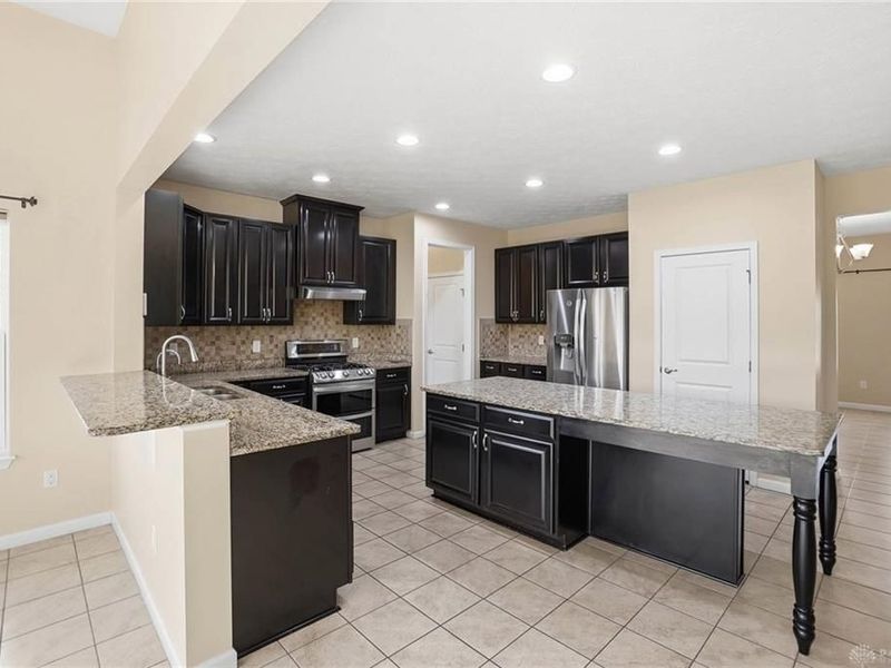 1818 Spring Meadows Drive, Beavercreek Township, OH 45385 Photo 10