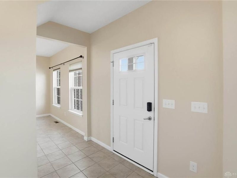 1818 Spring Meadows Drive, Beavercreek Township, OH 45385 Photo 5