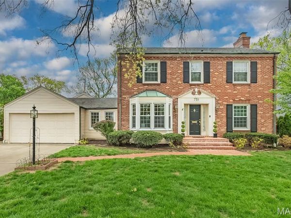710 Elmtree Lane, St Louis, MO 63122